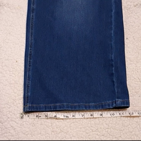 Halara Dark Wash Wide Leg Flare Jeans M High Rise Stretch Denim - Picture 10 of 10